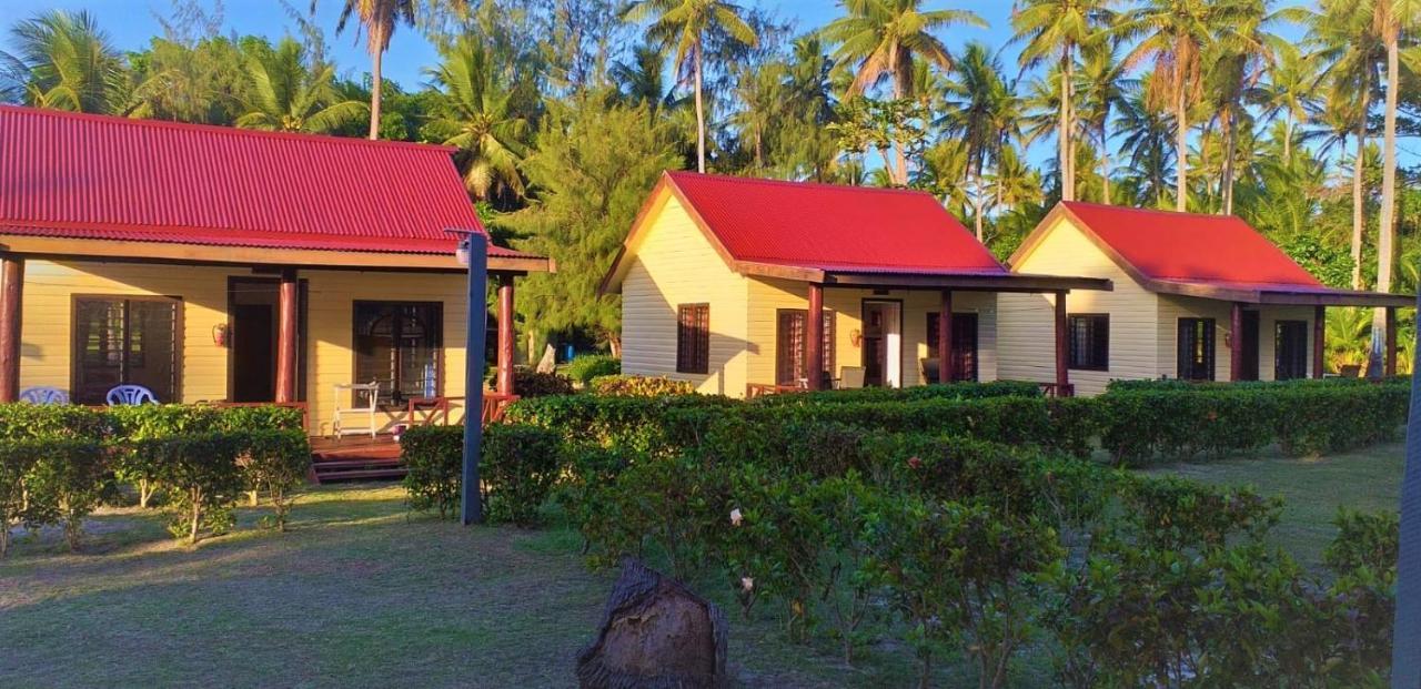 Safe Landing Eco-Lodge Naisisili Exterior photo