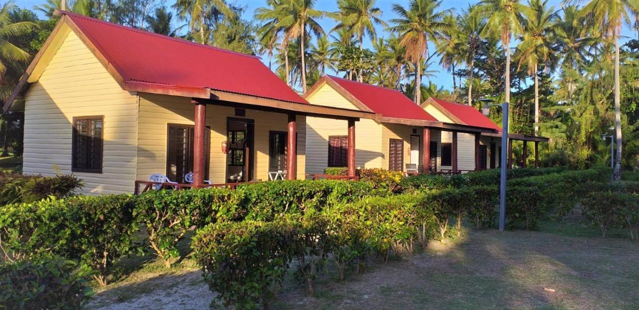 Safe Landing Eco-Lodge Naisisili Exterior photo